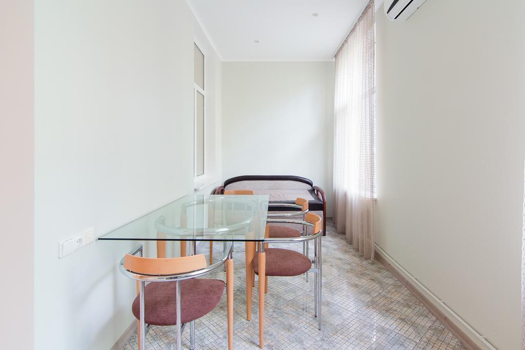 Best Apartments On St. Rishelievskaya 7 Odessa Luaran gambar